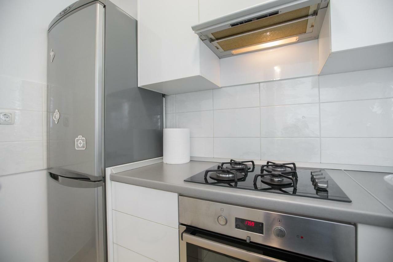Cozy & Modern Studio With Balcony ซาเกร็บ ภายนอก รูปภาพ